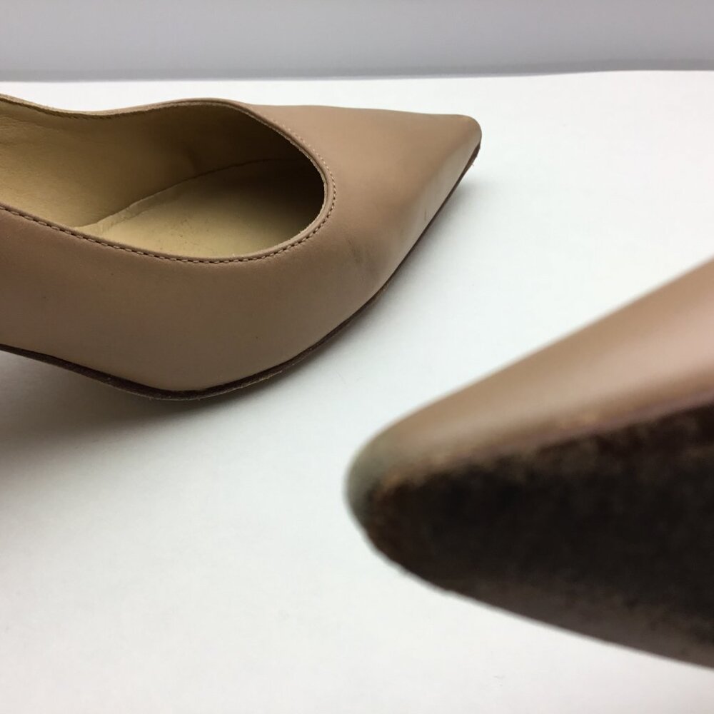 Michael Kors Beige 2.5 Inch Heels Size 8M - Picture 5 of 7